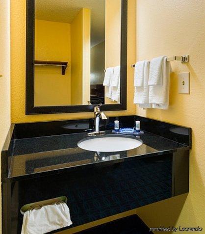 BW Allentown Bethlehem Lehigh Valley Inn & Suites Exterior photo